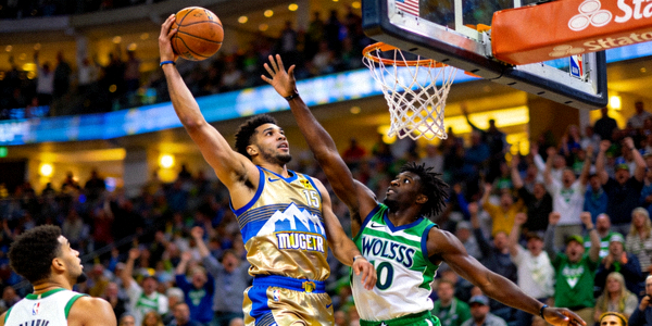 NBA季后赛掘金对阵森林狼的比赛精彩瞬间